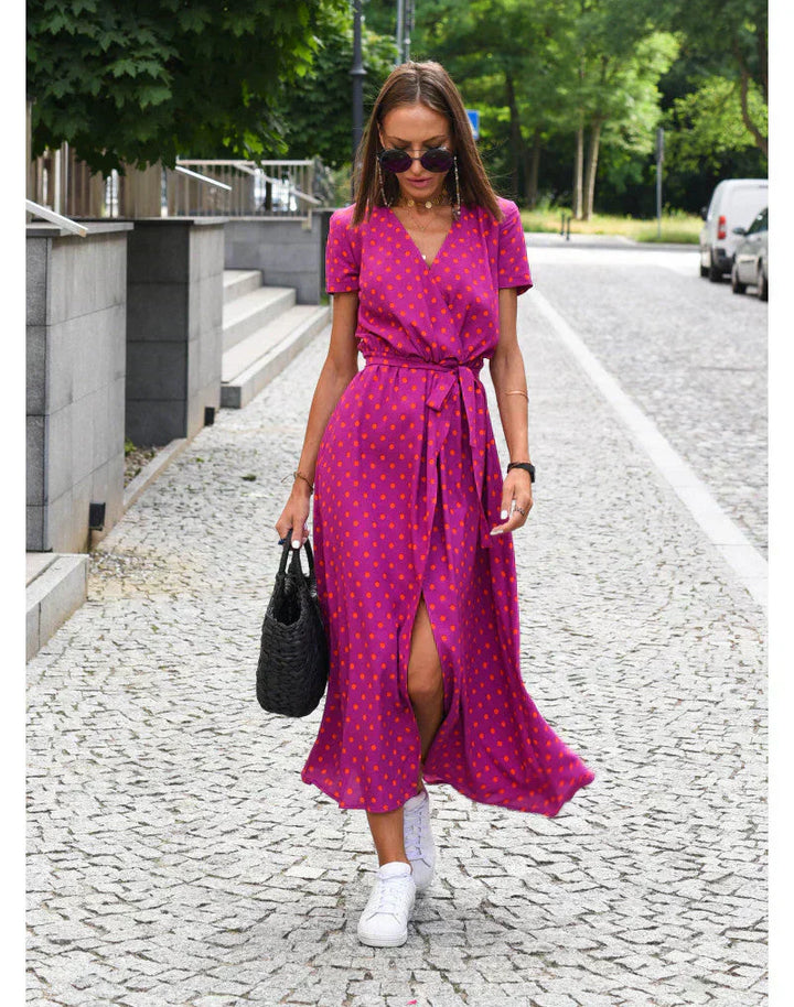 Suzanne – Elegant dress with V-neck