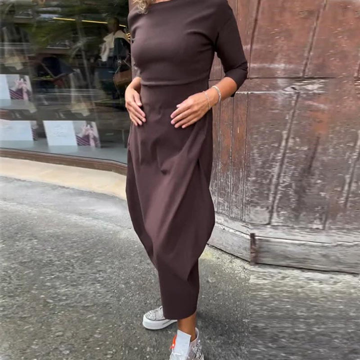 Elizabeth - Timeless Dress with Practical Sophistication