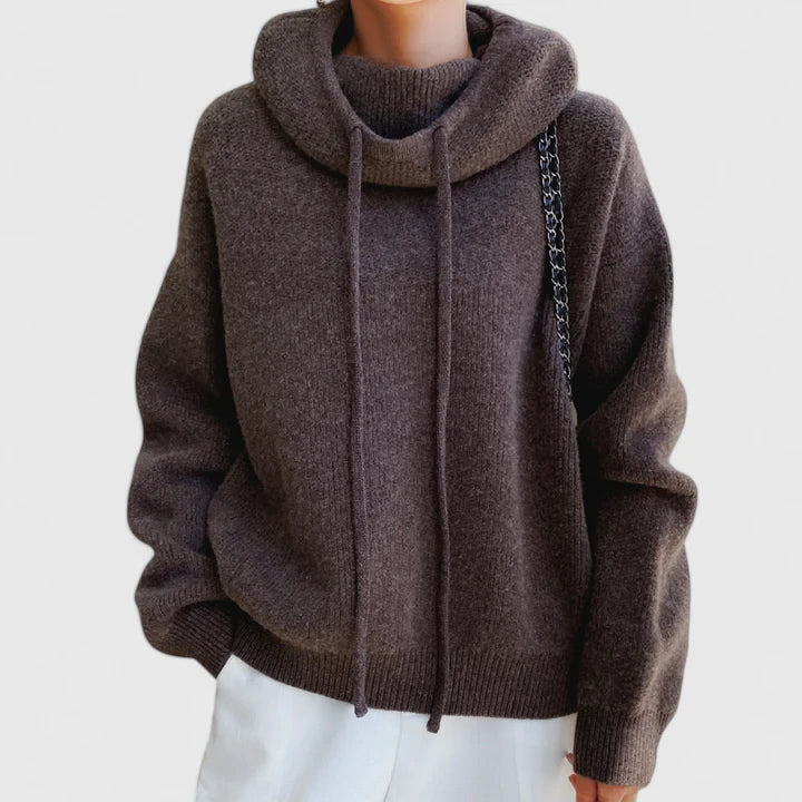 CYRENE – COMFORTABLE HOODIE