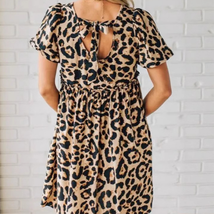 CYRINTHA – STYLISH LEOPARD MINI DRESS